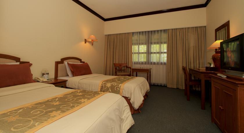 Grand Legi Hotel Mataram Exteriör bild