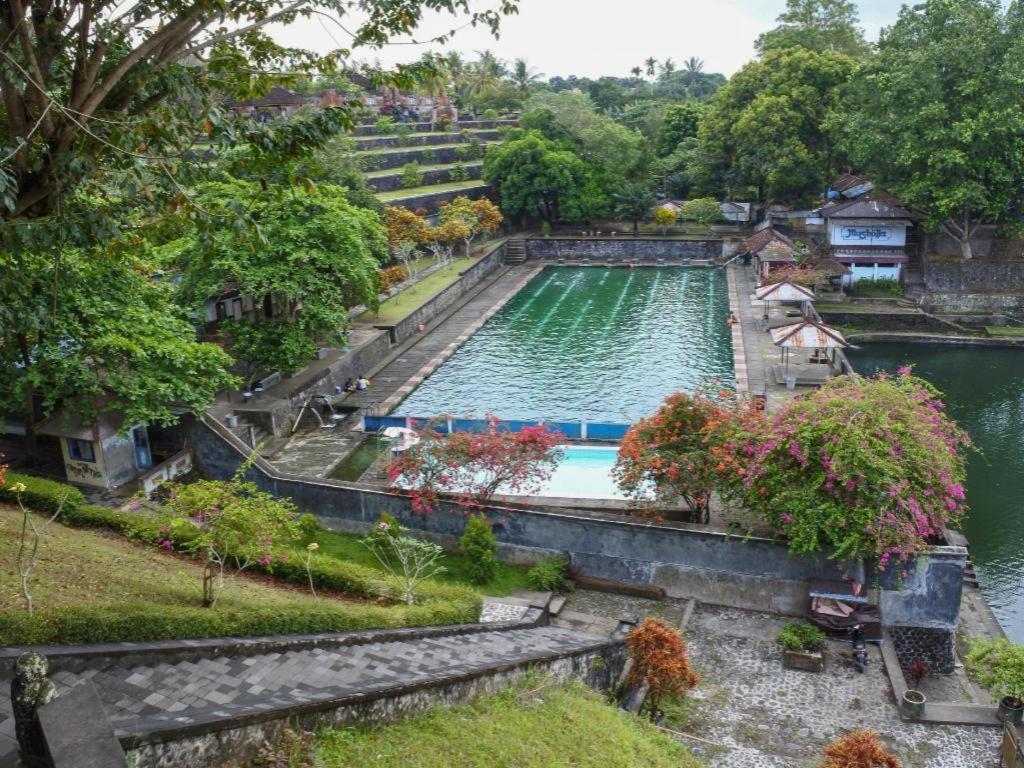 Grand Legi Hotel Mataram Exteriör bild
