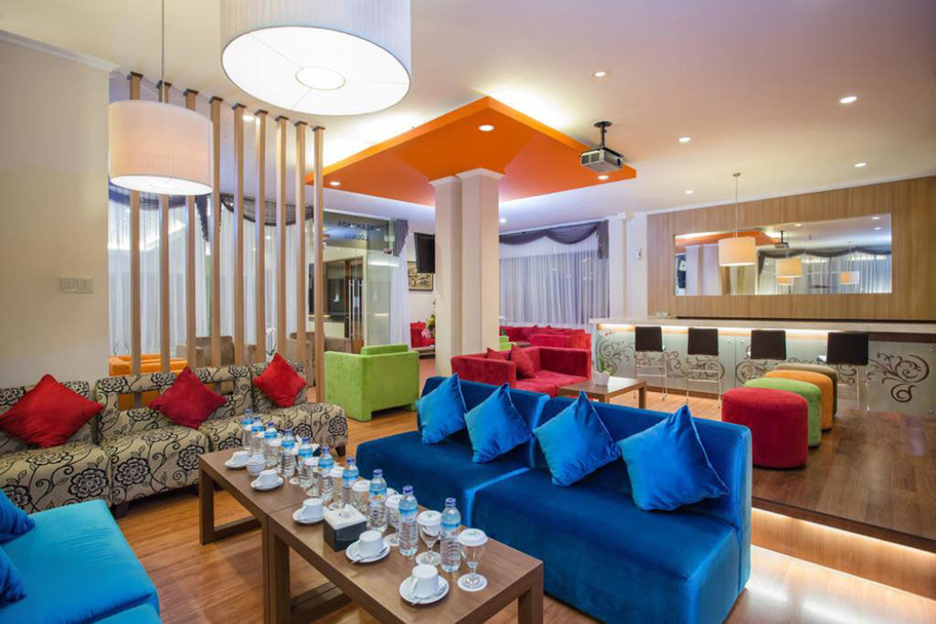 Grand Legi Hotel Mataram Exteriör bild